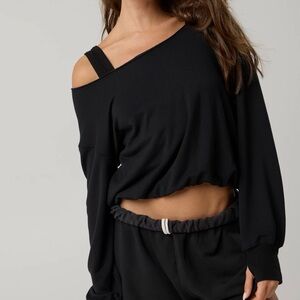 NWT OFFLINE By Aerie OTT Layered Sweatshirt Black Medium